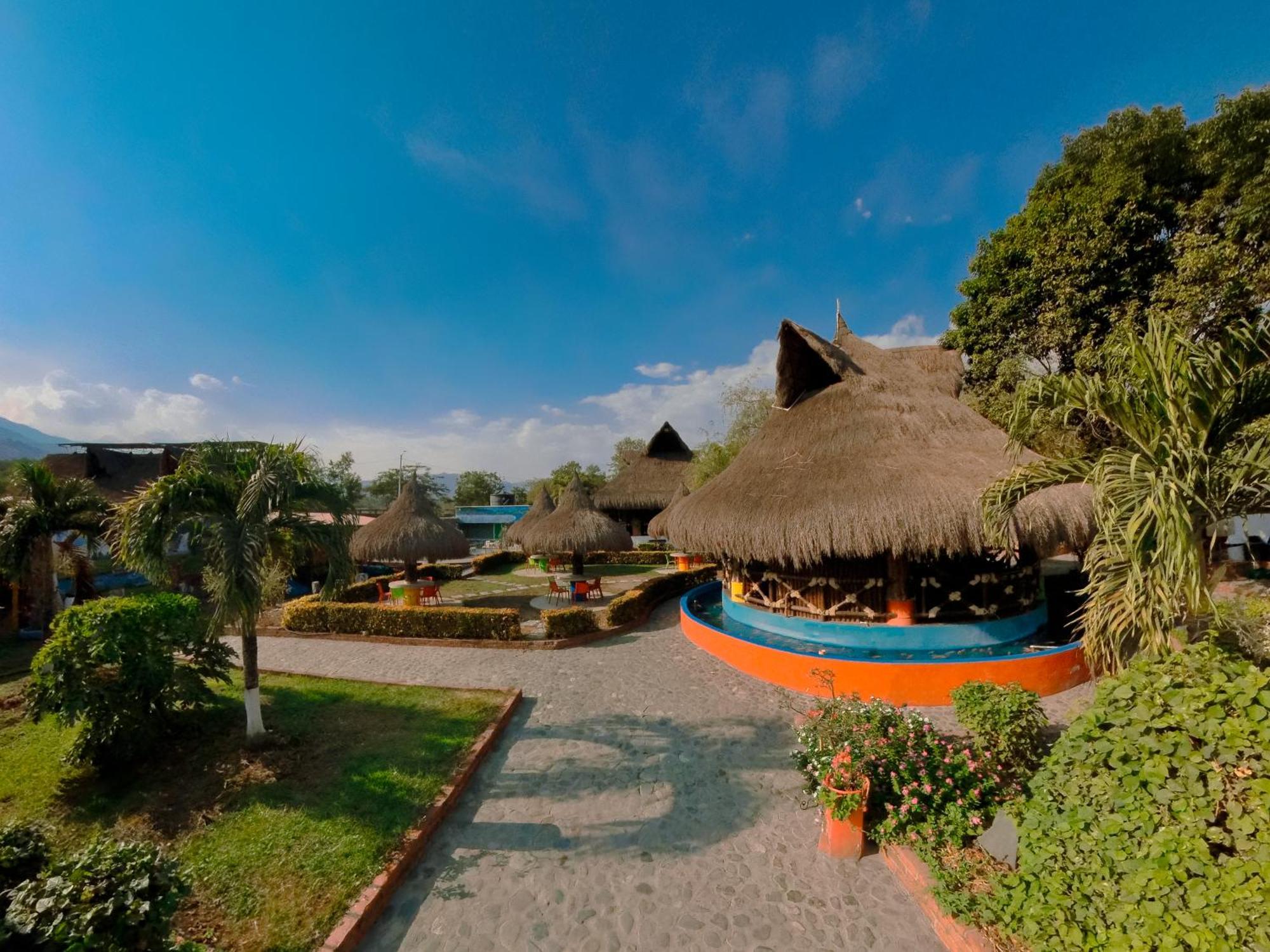 Hotel Acuarela Del Rio Santa Fe de Antioquia Zewnętrze zdjęcie